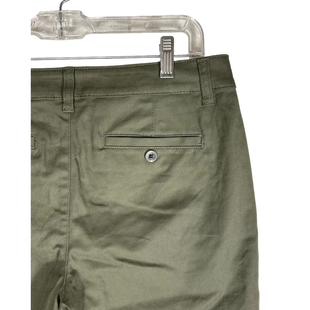 NWT ana A New Approach Women Bermuda Shorts Oregano Green 9 Inch Inseam Size 4 - Picture 4 of 11